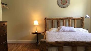 1 Schlafzimmer, BĂŒgeleisen/BĂŒgelbrett, WLAN, BettwĂ€sche