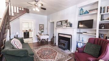 TV, fireplace, offices