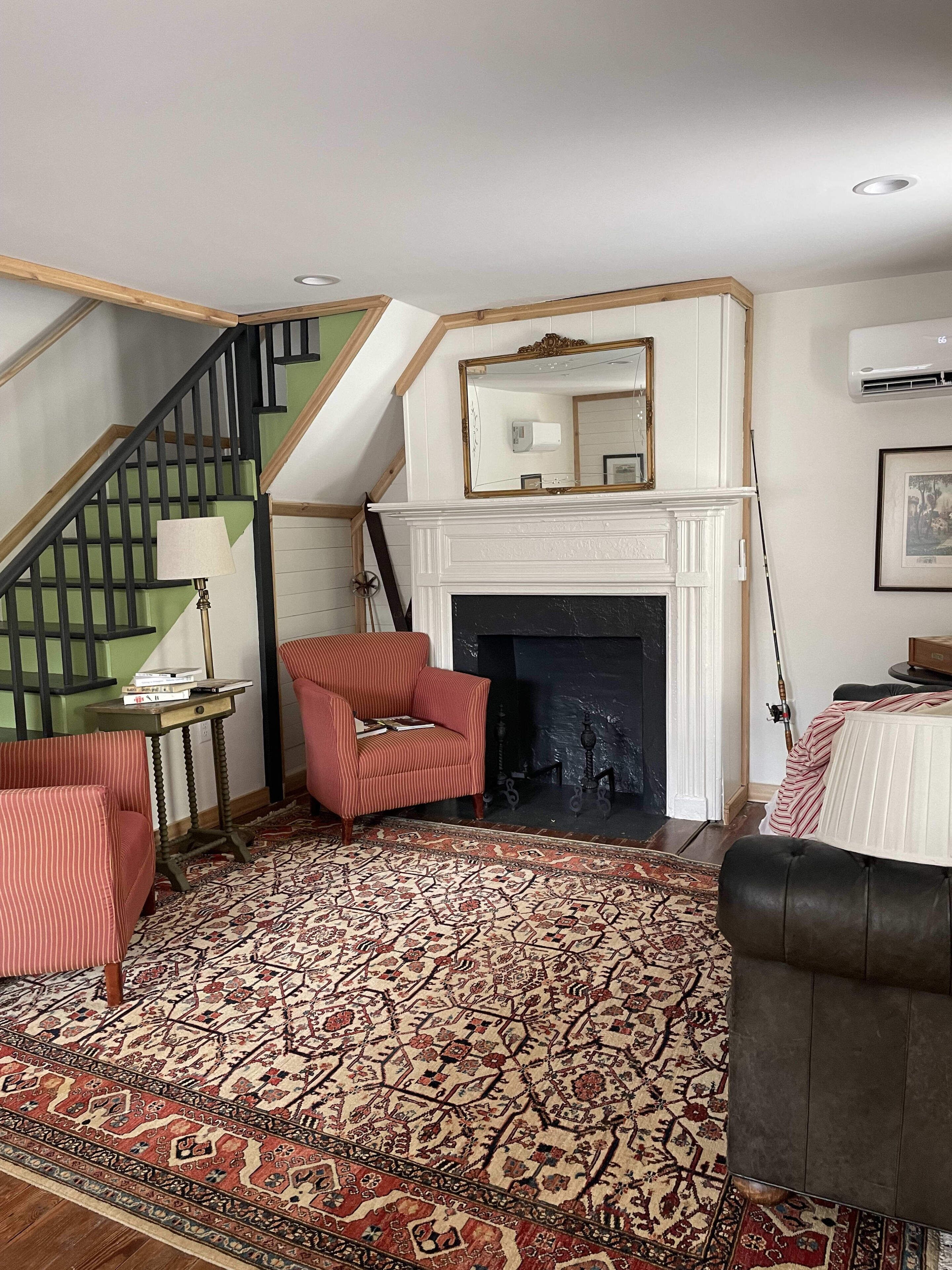 Televisión y oficina 