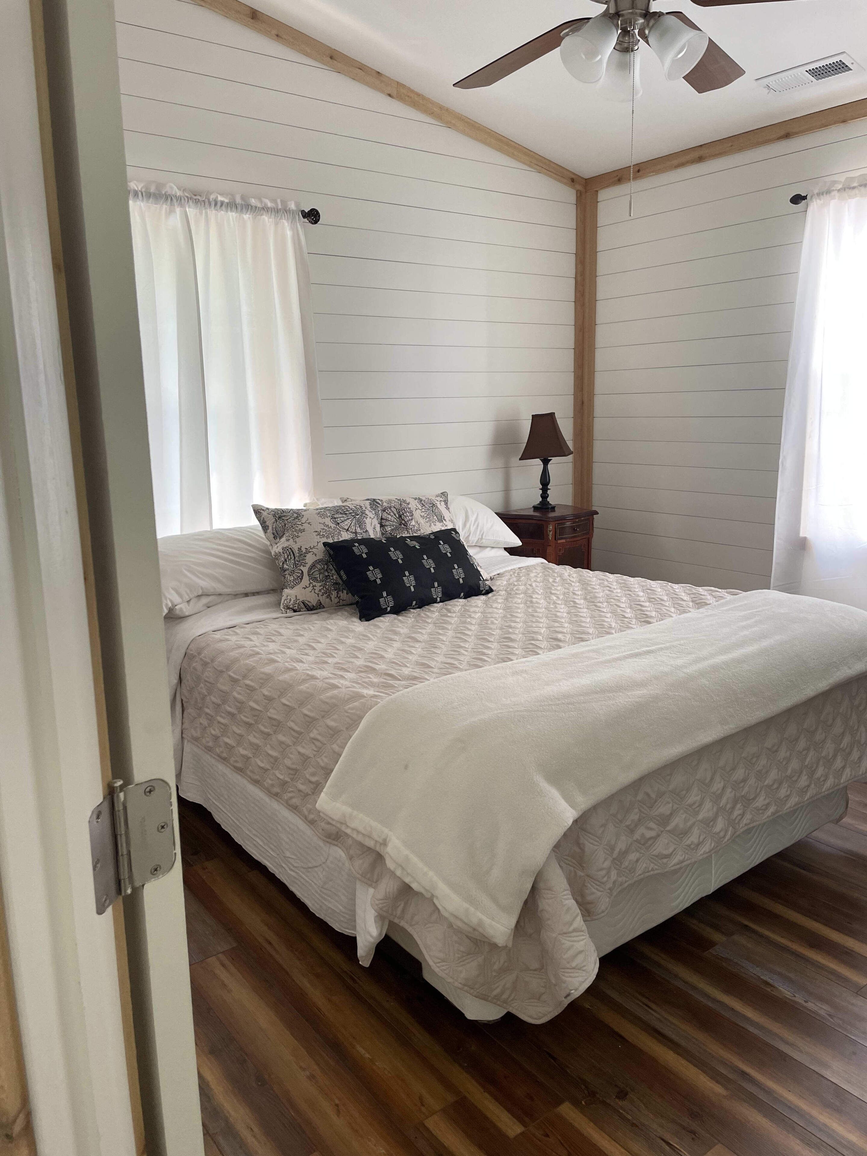 3 chambres, fer et planche à repasser, Wi-Fi, literie fournie