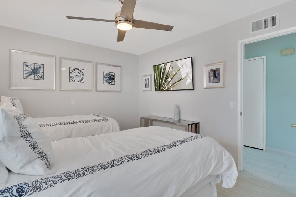 3 bedrooms, desk, iron/ironing board, WiFi
