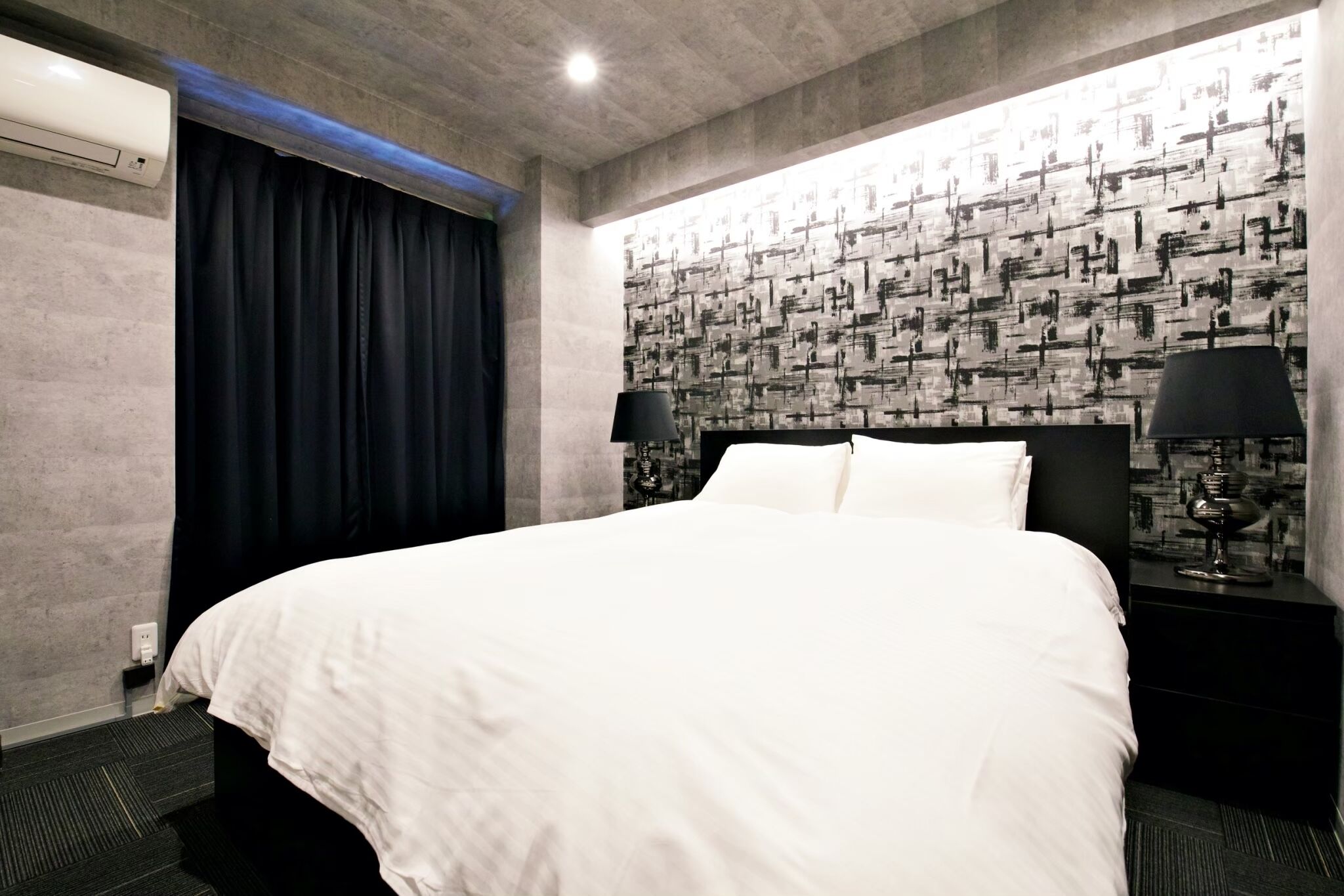 Basic Apartment | 2 bedrooms, desk, free WiFi