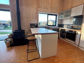 雪櫃、洗碗機、多士爐、廚房用具/餐具/器皿