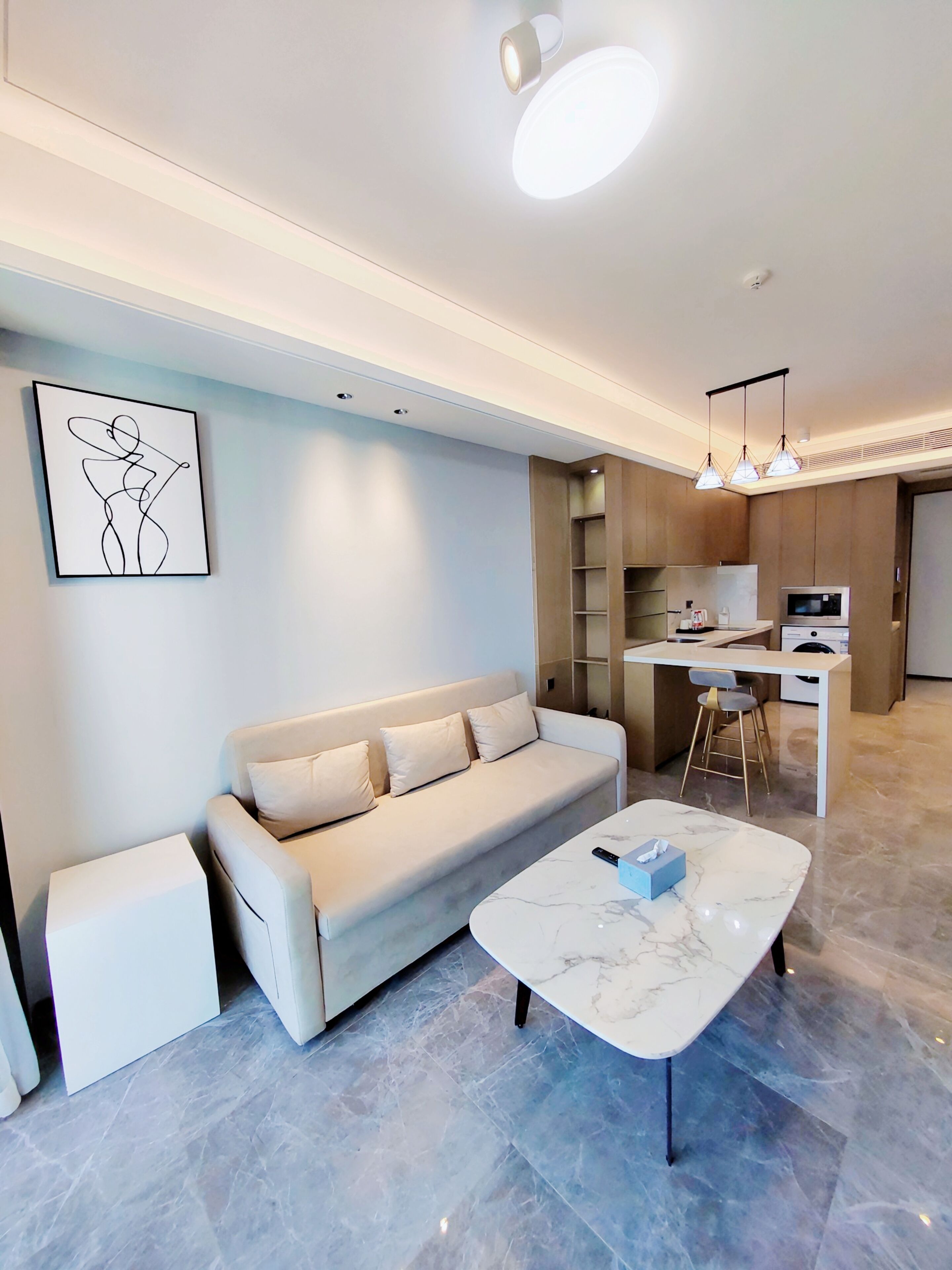 1 bedroom, pillow-top beds, desk, laptop workspace