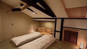 2 bedrooms, in-room safe, free WiFi, bed sheets