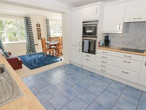 Fridge, dishwasher, electric kettle, toaster - 3 Strawberry Close (Haverfordwest)