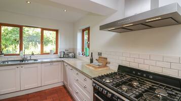 Lavavajillas y utensilios de cocina