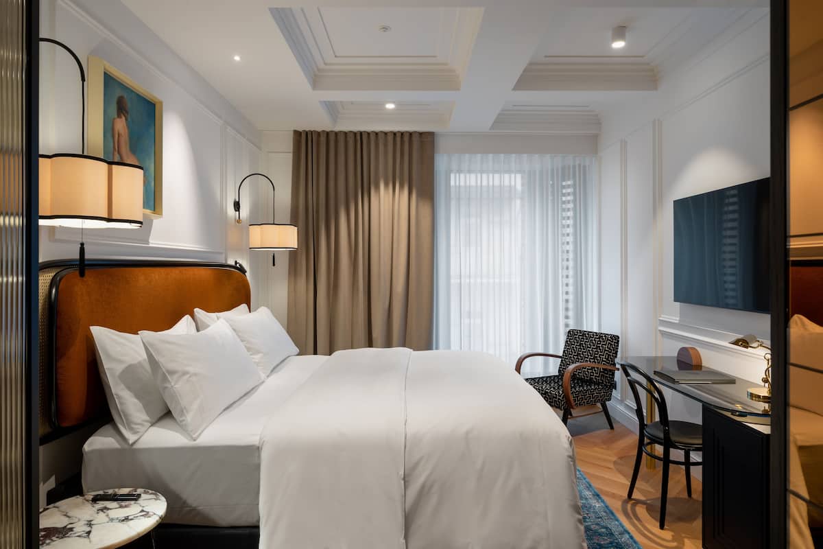 豪華雙人房, 庭園景觀 | 義大利 Frette 床單、高級寢具、羽絨被、記憶床墊