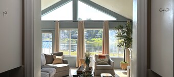 Great 4 Golf! Waterfront House In Southport, Close To Beaches