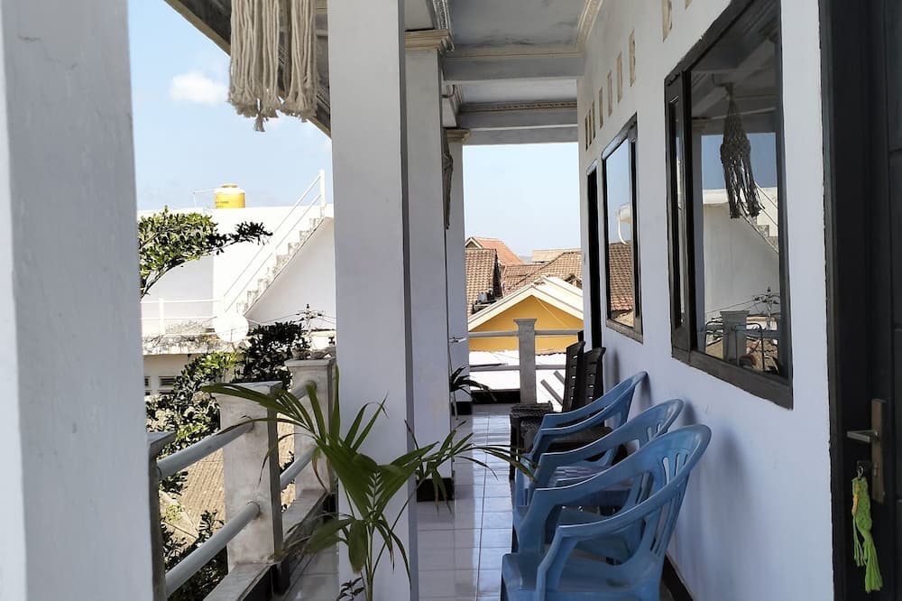 Hans Yoga Homestay
