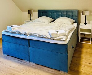 2 Schlafzimmer, Bügeleisen/Bügelbrett, Reisekinderbett, kostenloses WLAN