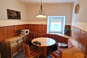 Interior - Apartment in Arnoldstein in the border triangle (Arnoldstein)