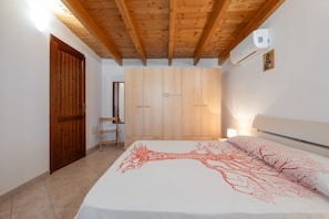 3 dormitorios, tabla de planchar con plancha, wifi gratis y ropa de cama