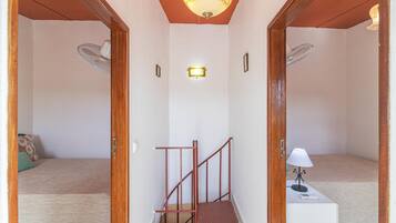 2 bedrooms, iron/ironing board, bed sheets