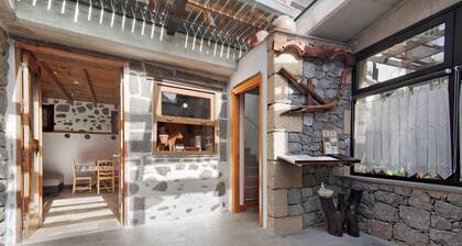 Cho Almeida avec vue sur la mer, Wi-Fi et climatisation.