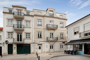 Exterior - Apartment "Casa Ribeiro - Escandinavo" with Balcony & Wi-Fi (Nazaré)