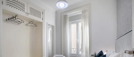 3 Schlafzimmer, BĂŒgeleisen/BĂŒgelbrett, kostenloses WLAN, BettwĂ€sche