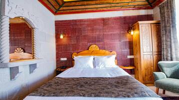 Phòng Deluxe, 1 phòng ngủ | Minibar, phòng cách âm, truy cập Internet không dây miễn phí
