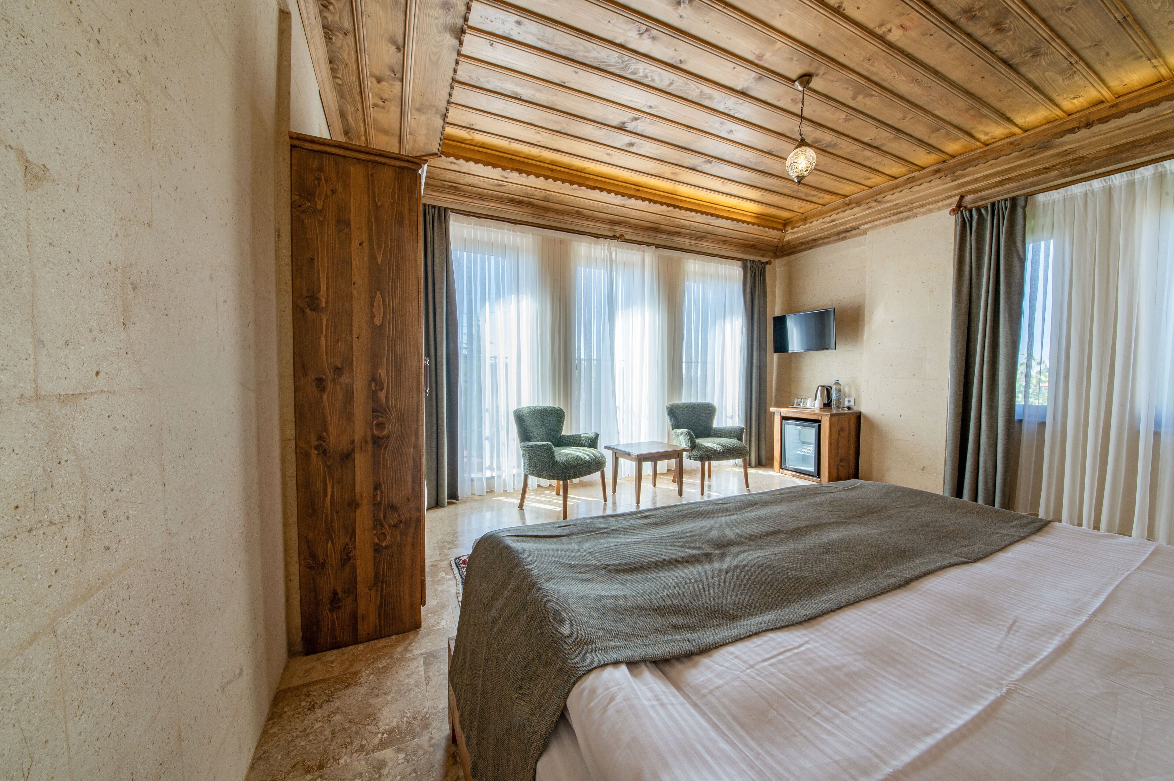 Superior Room, 1 Bedroom, Non Smoking, Garden View | Minibar, soundproofing, free WiFi, bed sheets