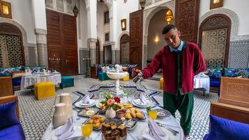 Breakfast area
