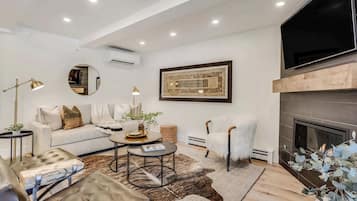 Smart TV, stereo, offices