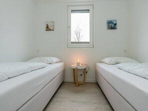 2 bedrooms
