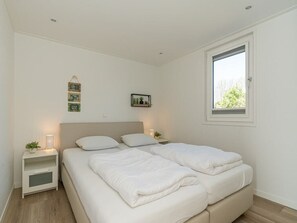 2 bedrooms