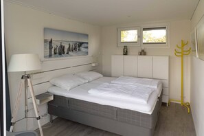 3 camere