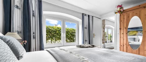2 chambres, fer et planche à repasser, lit parapluie, Wi-Fi gratuit