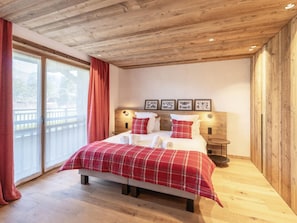 4 bedrooms, free WiFi