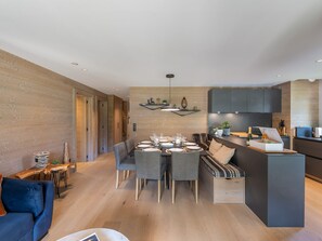 Dining - Stunning apartment with garden in Megève, 3 bedrooms, pets allowed (Megève)