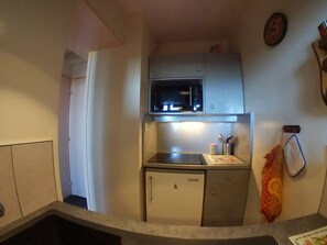 Fridge, oven, stovetop, dishwasher - Apartment 4 pers, ski-in, ski-out, balcony (Avoriaz)