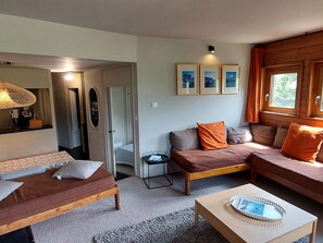 2 bedrooms, free WiFi