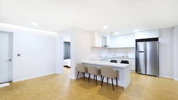 2 chambres, literie hypoallergénique, rideaux occultants