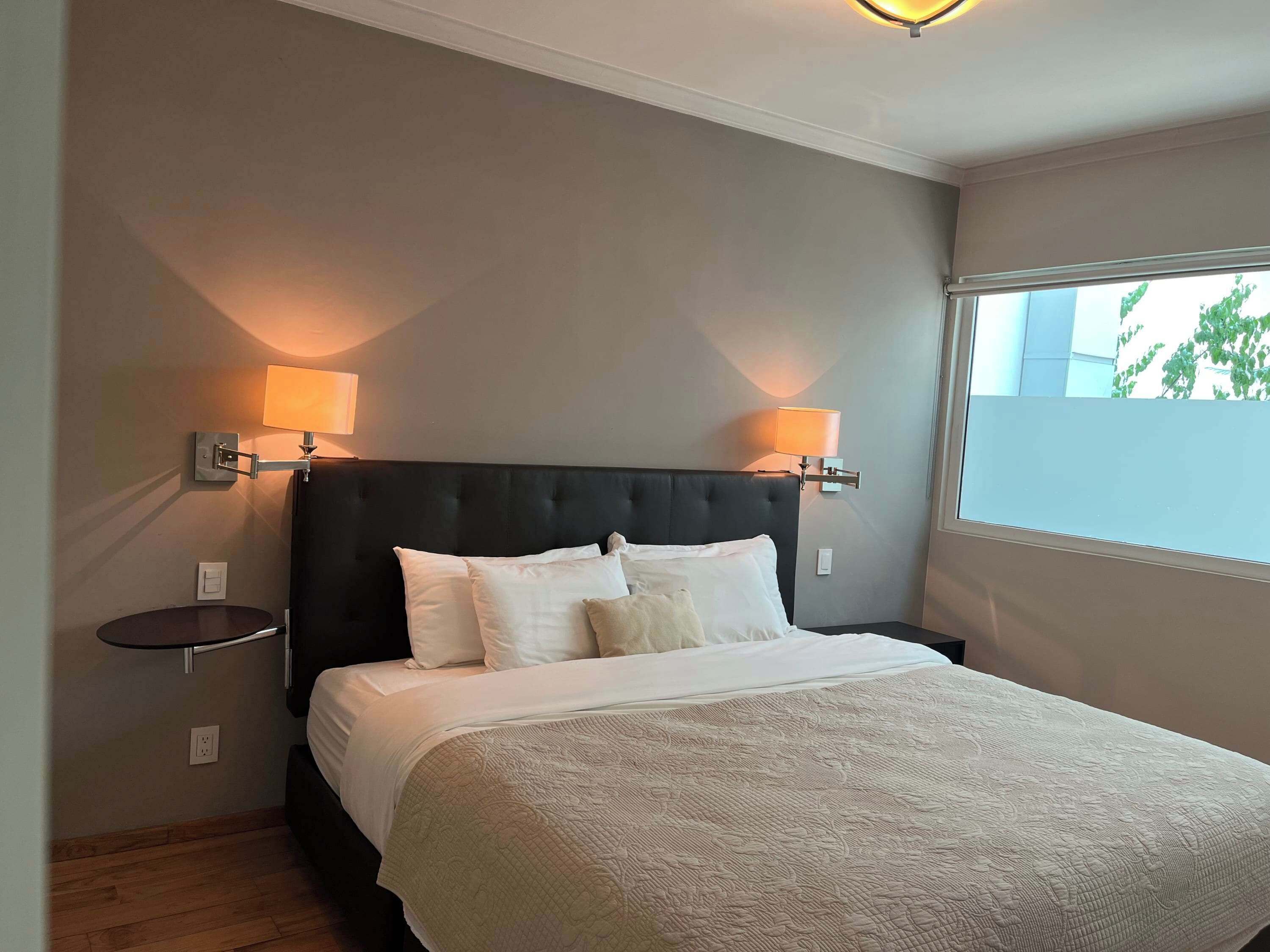 1 soverom, strykejern/-brett, wi-fi og sengetøy