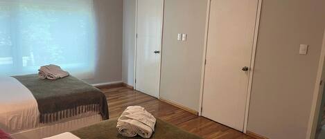 1 Schlafzimmer, Schreibtisch, Bügeleisen/Bügelbrett, WLAN