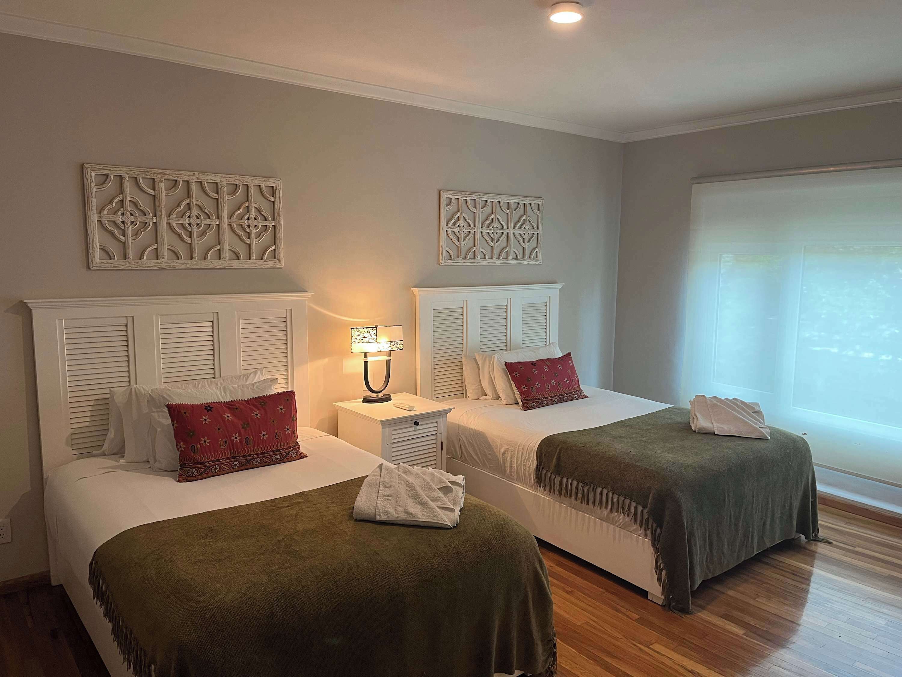 1 多间卧室、办公桌、熨斗/熨衣板、WiFi