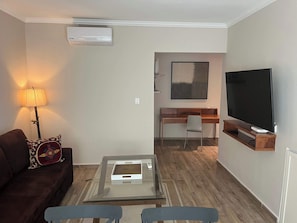 Televisión y oficina