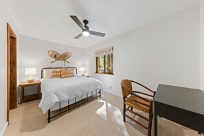 3 habitaciones, tabla de planchar con plancha y wifi gratis