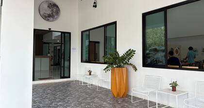 Chom Chiangrai Hotel