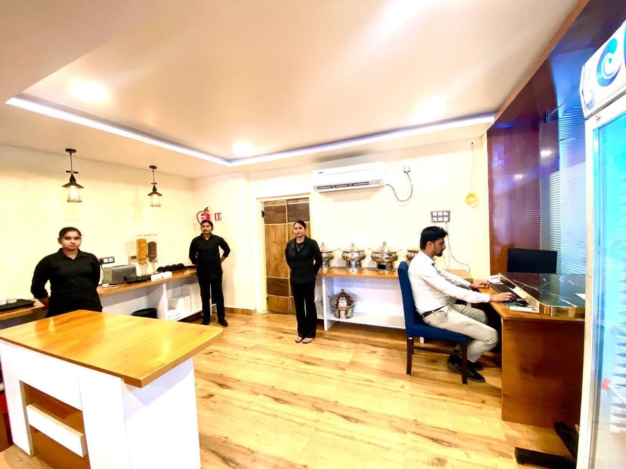 مطعم