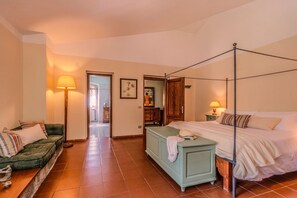 7 chambres, fer et planche à repasser, lit parapluie, Wi-Fi gratuit