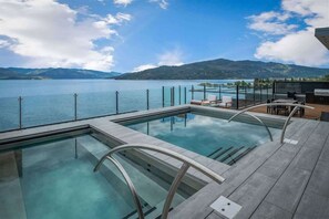 Pool - Exclusive Seasons 8 Waterfront, Beach, Rooftop Bar (Sandpoint)
