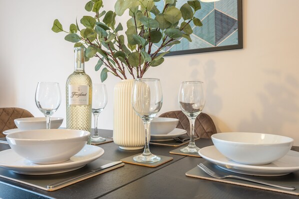 Dining room - Summer Close by Tŷ SA (Bristol)