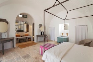 1 chambre, bureau, lit parapluie, Wi-Fi gratuit