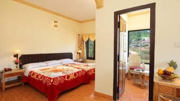 Superior Quadruple Room | Desk, soundproofing, free WiFi, bed sheets