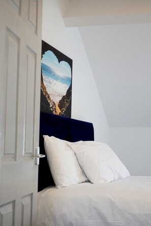 4 chambres, fer et planche à repasser, Wi-Fi, draps fournis