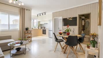 Departamento | Área de sala de estar | Smart TV de 42 pulgadas con canales digitales