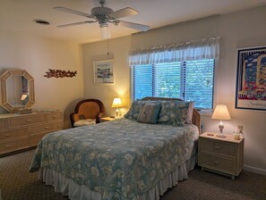 3 bedrooms, iron/ironing board, internet - Dog-Friendly 3BR Townhome with All Seasons Room – Bayberry Woods (Bethany Beach)