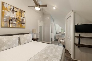 4 bedrooms, desk, iron/ironing board, WiFi - Dynasty Dome 901 - Book for Football Season! (Tuscaloosa)